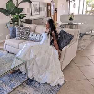 Brand new never worn beautiful Wedding Gown David’s Bridal size 4